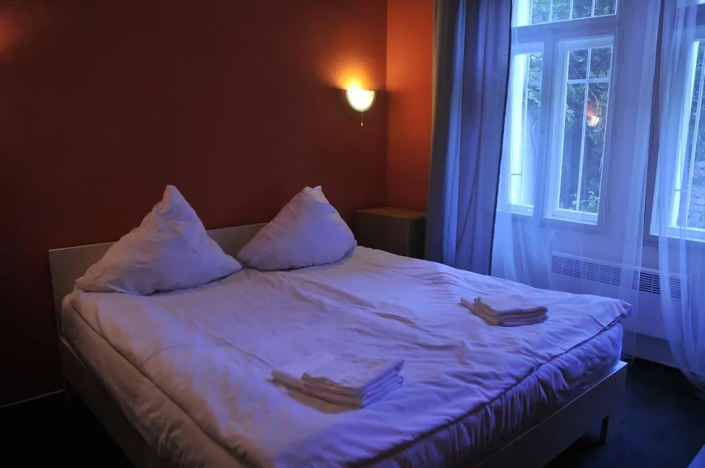 Hotelove Pokoje Kolcavka Praga Casa de hóspedes